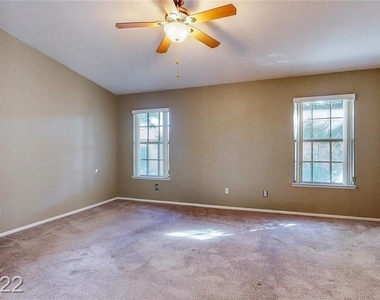 5516 Bowerman Way - Photo Thumbnail 27