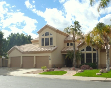 1124 N Peppertree Drive - Photo Thumbnail 0