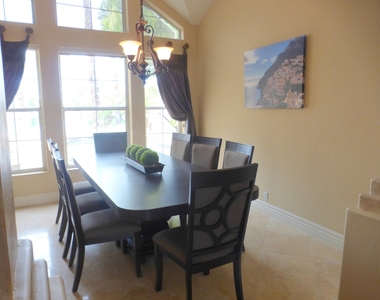 1124 N Peppertree Drive - Photo Thumbnail 4