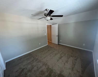 1604 Manville Place - Photo Thumbnail 2