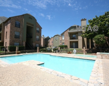 9821 Camino Villa - Photo Thumbnail 7