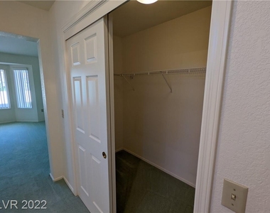 2524 Desert Glen Drive - Photo Thumbnail 27