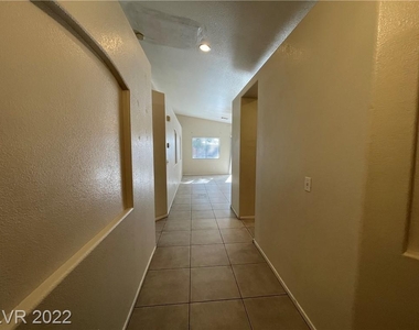 2535 Citrus Garden Circle - Photo Thumbnail 2