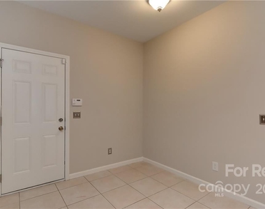 8919 Kirkley View Court - Photo Thumbnail 16