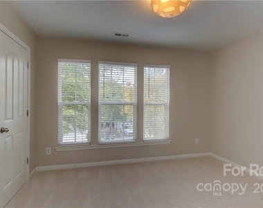 8919 Kirkley View Court - Photo Thumbnail 24