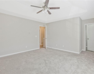 3974 Riverside Parkway - Photo Thumbnail 24