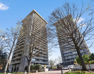 2575 Peachtree Road - Photo Thumbnail 0