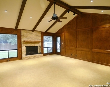 15610 Partridge Trail - Photo Thumbnail 6