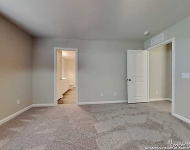 14621 Maple Terrace - Photo Thumbnail 4