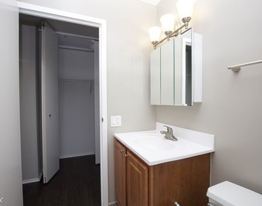 4334 N. Hazel, Unit 206 - Photo Thumbnail 17