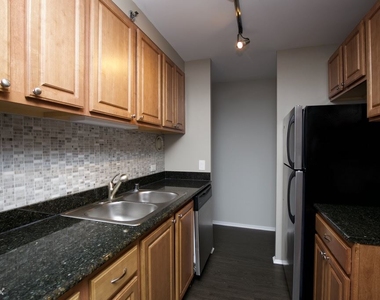 4334 N. Hazel, Unit 206 - Photo Thumbnail 2