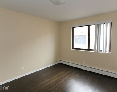 6029 N. Winthrop, Unit 502 - Photo Thumbnail 10