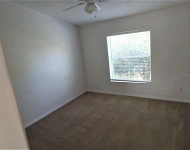 5220 Neil Drive - Photo Thumbnail 16