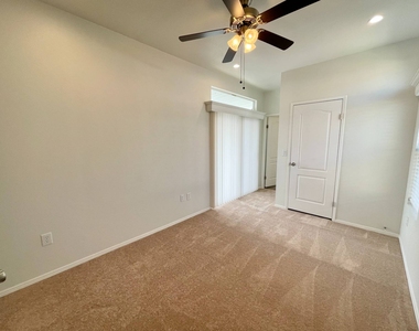 14352 Beach Blvd - Photo Thumbnail 17