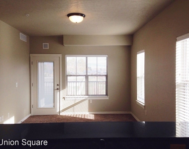 1461 S Goldking Way - Photo Thumbnail 21