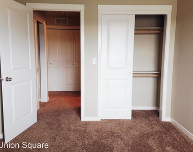 1461 S Goldking Way - Photo Thumbnail 22