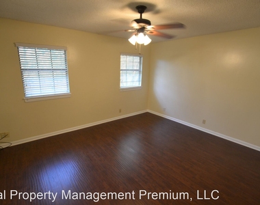 2448 Shadowbrook Dr - Photo Thumbnail 30