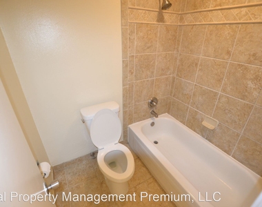 2448 Shadowbrook Dr - Photo Thumbnail 35