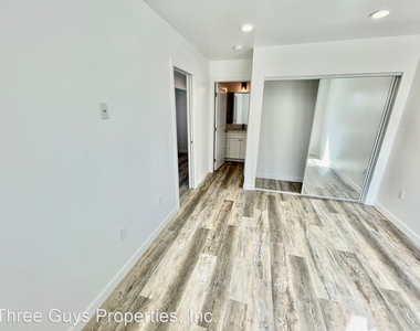 6360 Brooklyn Ave - Photo Thumbnail 11