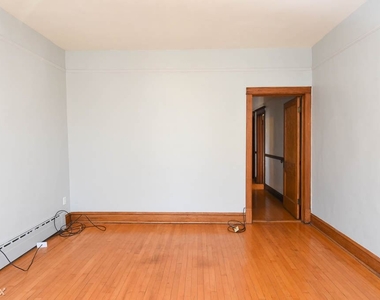 5141 W Roscoe, Unit 3 - Photo Thumbnail 7