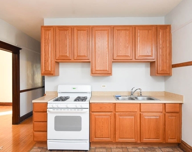 5141 W Roscoe, Unit 3 - Photo Thumbnail 1