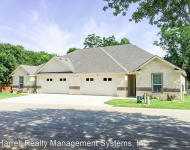 2845 Savannah Court - Photo Thumbnail 0