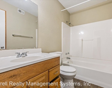 225 Londonderry, Apt. 110 - Photo Thumbnail 15