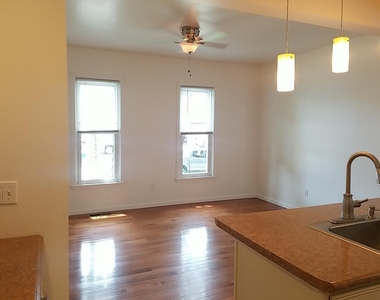 311 Woodview Ave. Apt#101 - Photo Thumbnail 12