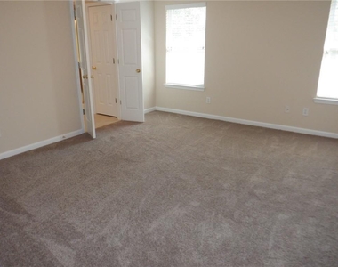 5139 Huntcrest Drive Sw - Photo Thumbnail 13