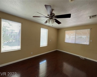 6977 Eldora Avenue - Photo Thumbnail 14