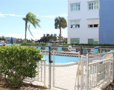 5575 Gulf Boulevard - Photo Thumbnail 15