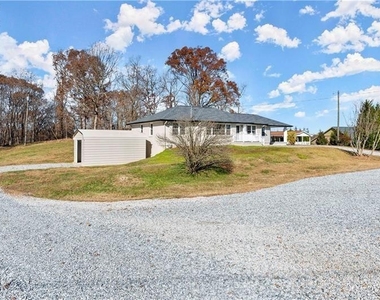 1560 James Burgess Road - Photo Thumbnail 3