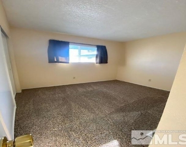 660 Wellington Way - Photo Thumbnail 1