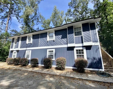 1219 Crestview - Photo Thumbnail 0