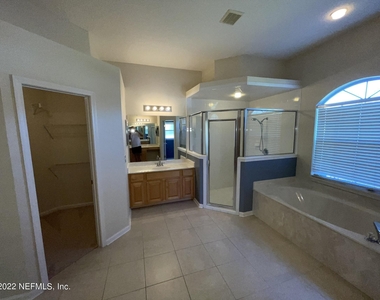 2493 Brook Park Way - Photo Thumbnail 5