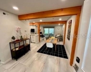 3747 42nd Way S #e - Photo Thumbnail 10