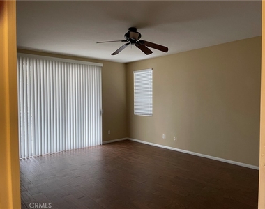 39689 Tamarisk Street - Photo Thumbnail 10