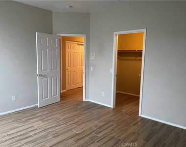 39689 Tamarisk Street - Photo Thumbnail 20