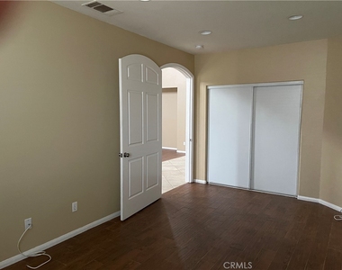 39689 Tamarisk Street - Photo Thumbnail 4