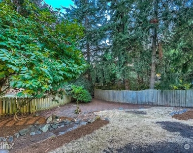 2613 Glacier Court - Photo Thumbnail 26