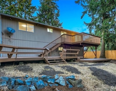 2613 Glacier Court - Photo Thumbnail 23