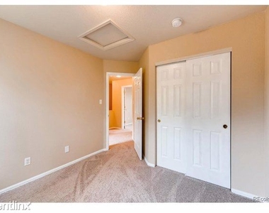 11588 R Oakland Dr - Photo Thumbnail 10