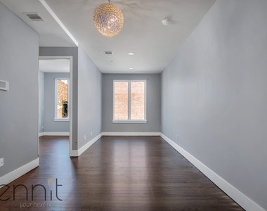 581 Van Buren Street - Photo Thumbnail 9
