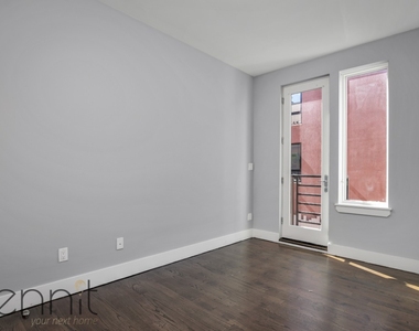 581 Van Buren Street - Photo Thumbnail 7
