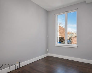 581 Van Buren Street - Photo Thumbnail 6
