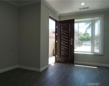 3146 Wilson Way 3468 - Photo Thumbnail 1