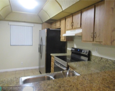 3026 Coral Springs Dr - Photo Thumbnail 3