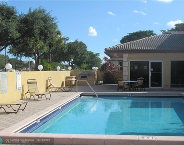 3026 Coral Springs Dr - Photo Thumbnail 19