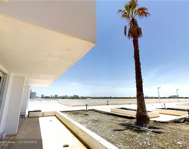 13499 Biscayne Blvd - Photo Thumbnail 11