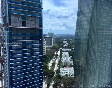 1435 Brickell Ave - Photo Thumbnail 16